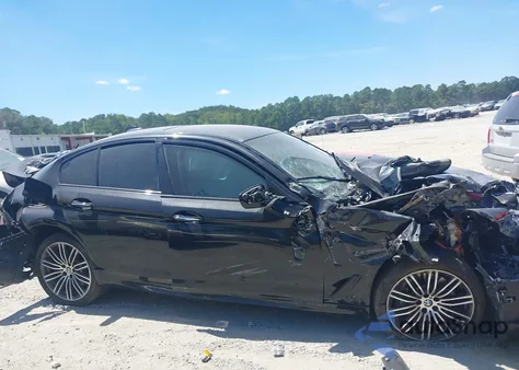 2017 BMW 540I из США, поврежденный, VIN WBAJE5C33HG477868